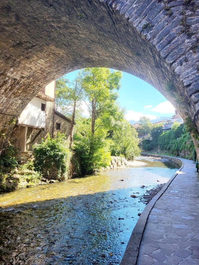 Appartamento El Mirador De La Torre Potes Esterno foto